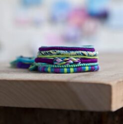 Loopdedoo – DIY Friendship Bracelet Maker Kit – Make Bracelets in Minutes – Award-Winning Craft Kit - Ages 8+