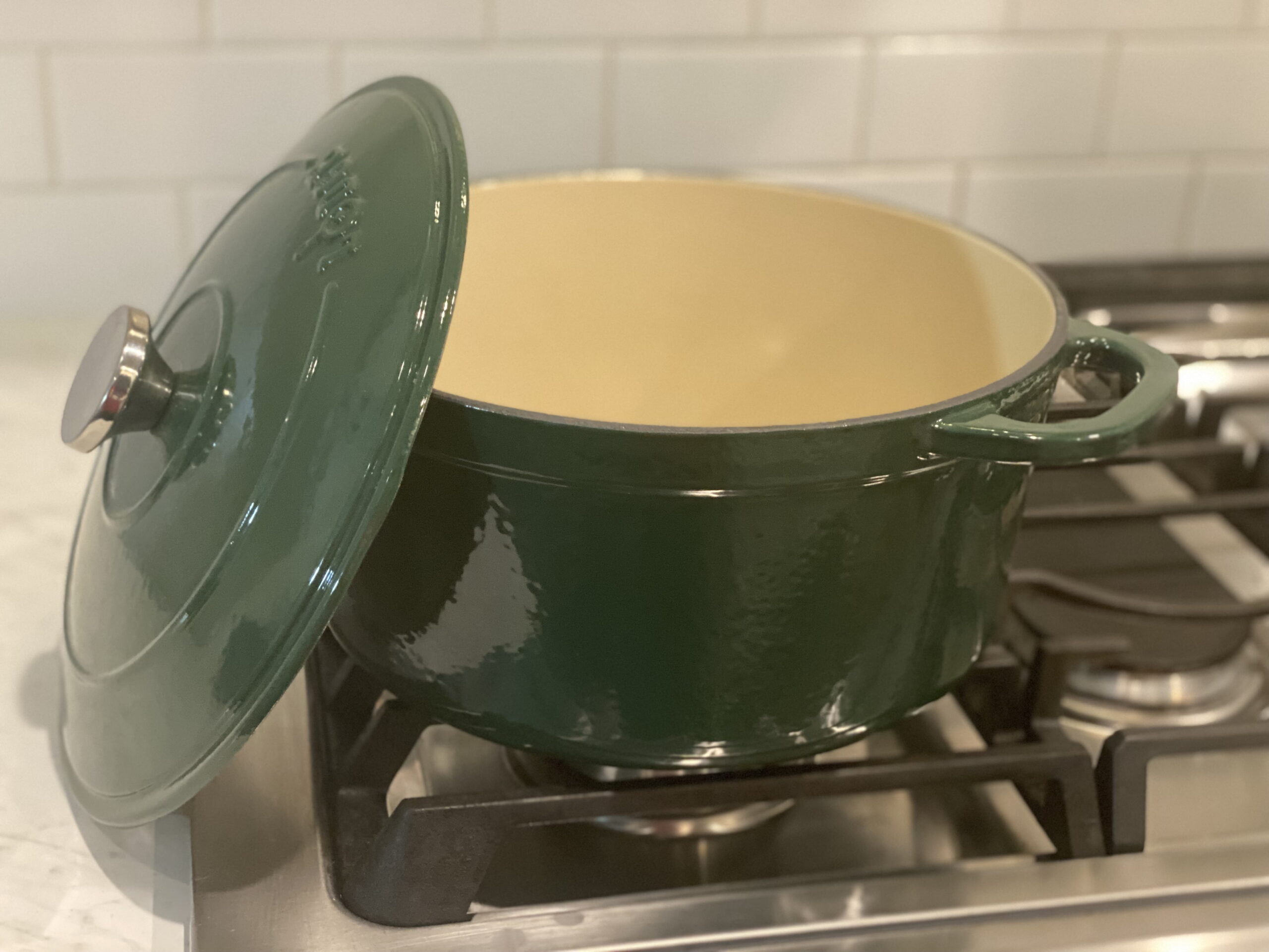 Lodge Enameled Cast Iron 5.5 Quart Dutch Oven Cookware Pot Indigo Red