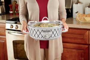 Crock-Pot® Casserole Crock Oval Slow Cooker - White/Blue, 2.5 qt