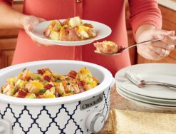 Crock-Pot 2.5-Quart Mini Casserole Crock Slow Cooker, White/Blue