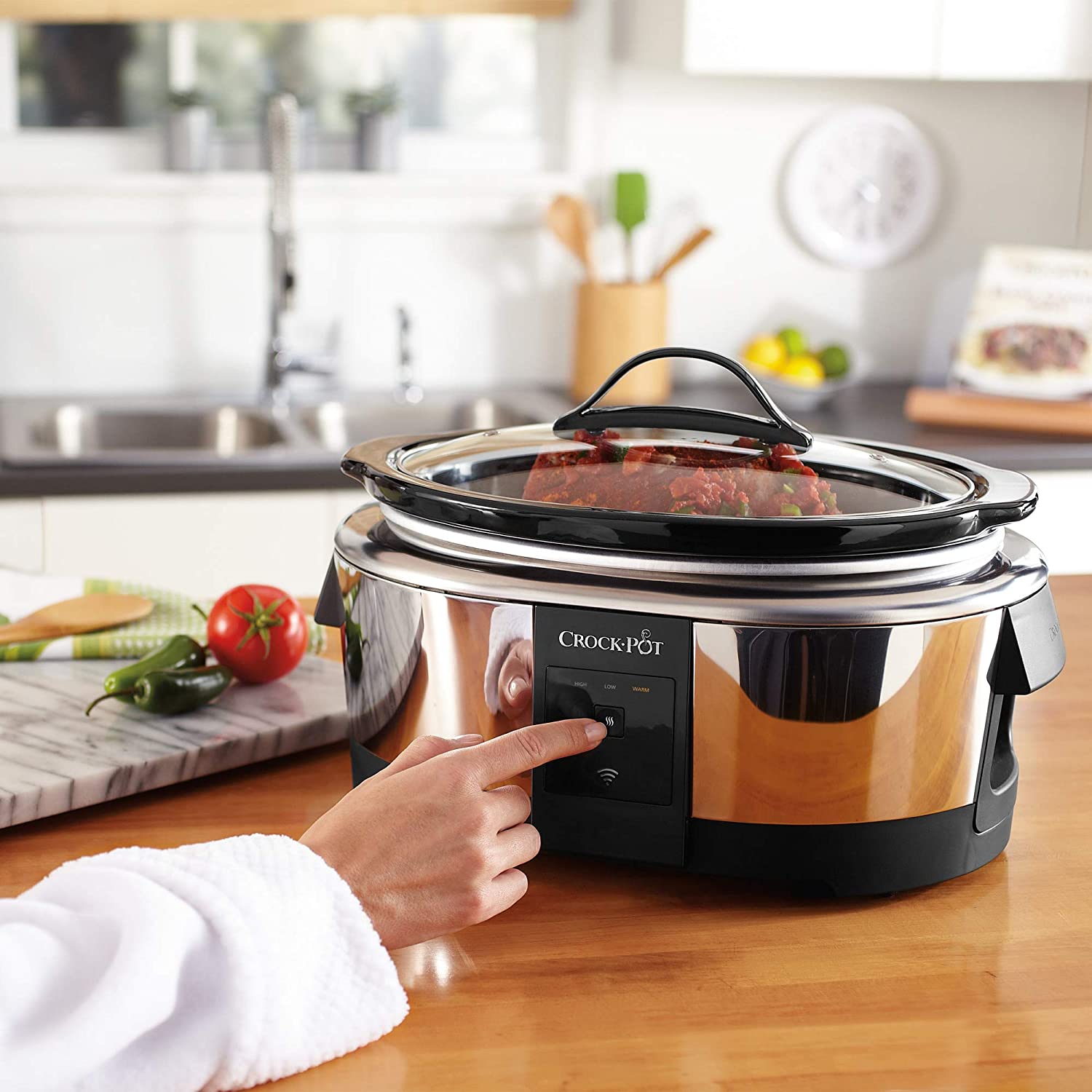 Crock-Pot Slow Cooker Works with Alexa 6-Quart Programmable