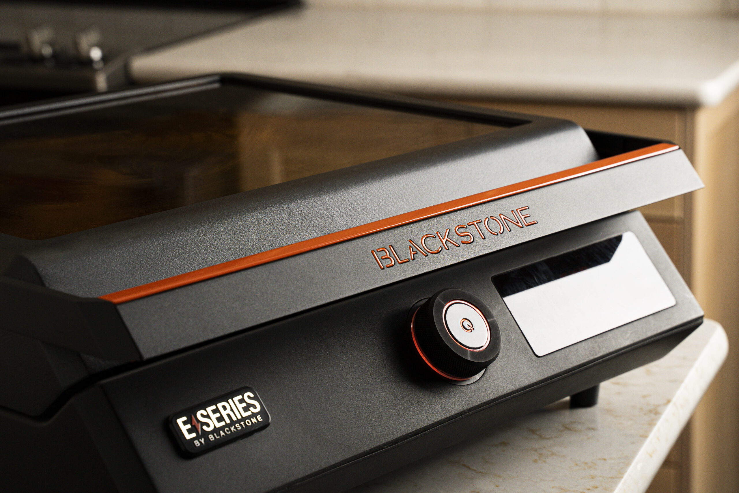 BLACKSTONE E-SERIES 17 ELECTRIC TABLETOP GRIDDLE WITH HOOD - FULL REVIEW 