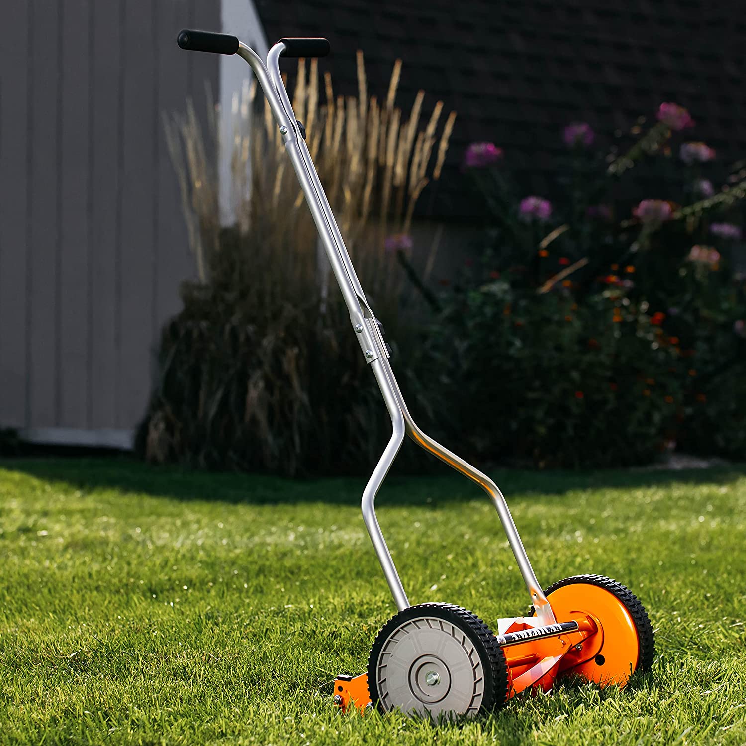 American Lawn Mower 14-Inch Reel Lawn Mower with 4-Blade Ball