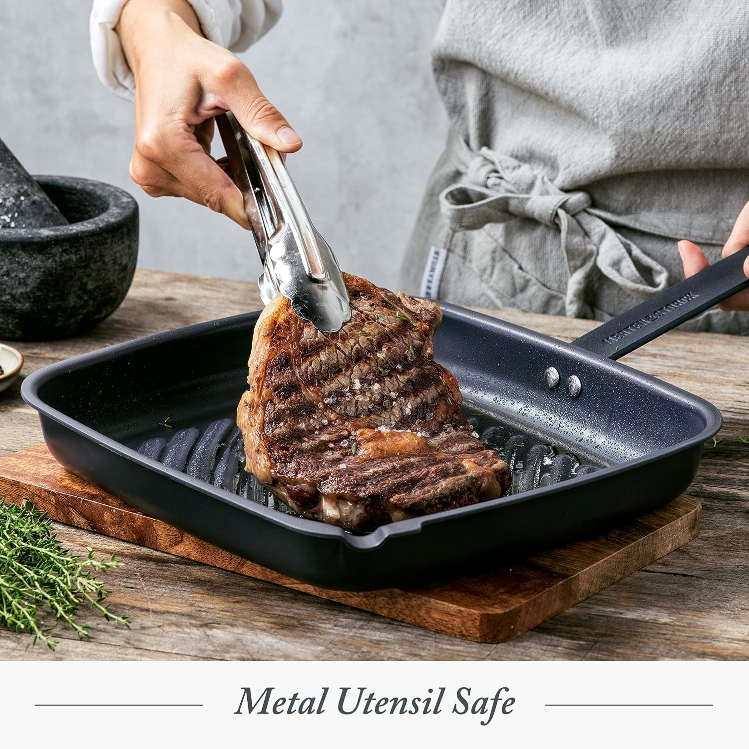 https://bigbigmart.com/wp-content/uploads/2023/08/Merten-Storck-Pre-Seasoned-Carbon-Steel-Square-Grill-Pan-Lightweight-and-Durable-Sear-Grill-Broil-Fry-Induction-Steel-Handle6.jpg