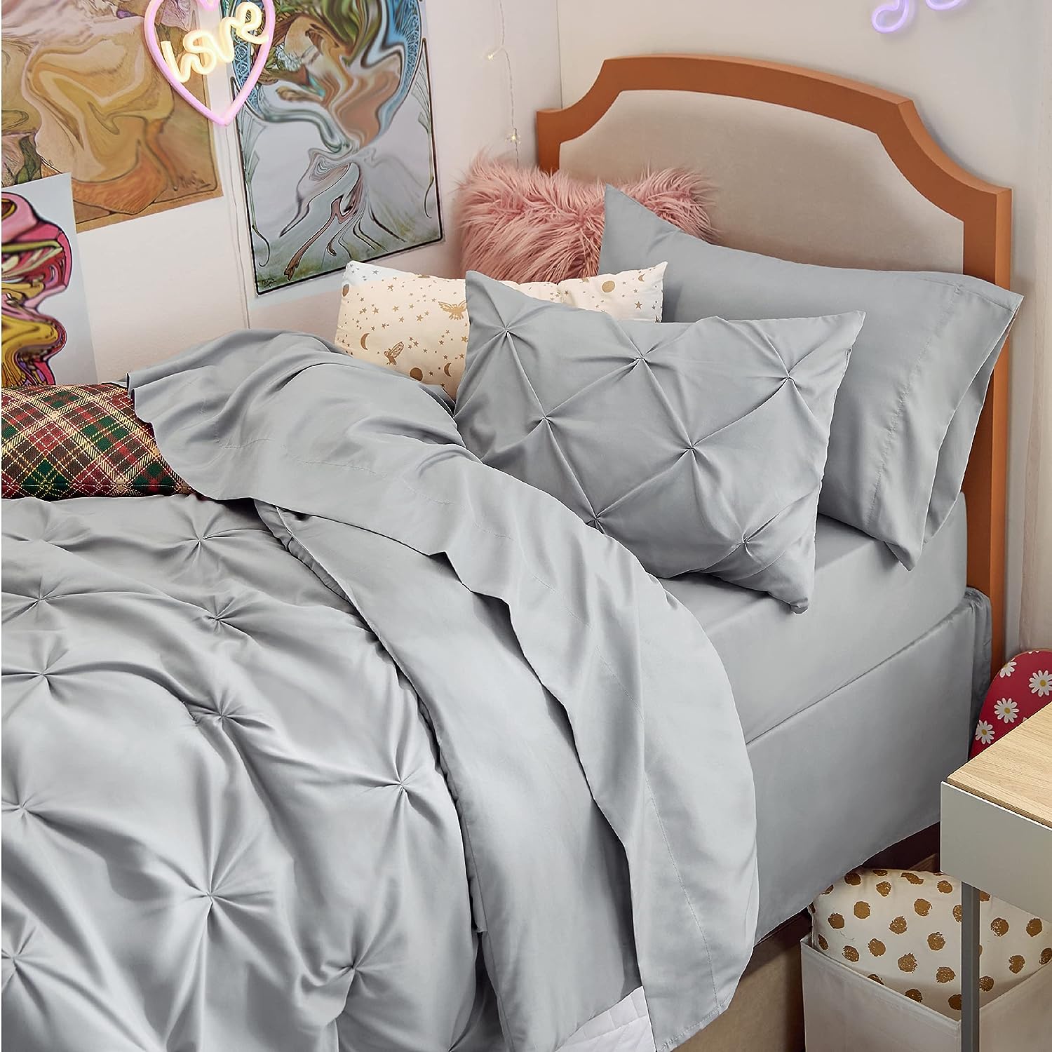  Bedsure Twin Comforter Set with Sheets - 5 Pieces Twin Bedding  Sets, Pinch Pleat Grey Twin Bed in a Bag with Comforter, Sheets, Pillowcase  & Sham, Kids Bedding Set : Home
