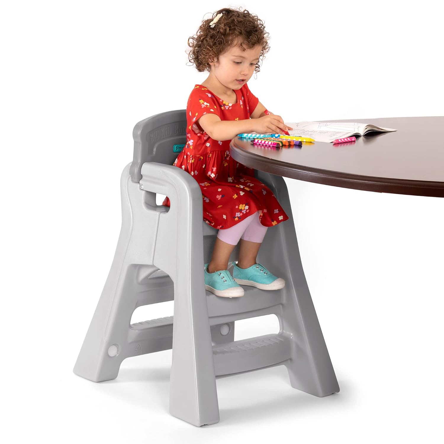 https://bigbigmart.com/wp-content/uploads/2023/10/Simplay3-Big-Kids-Booster-Seat-Lightweight-Toddler-Booster-Chair-for-Dining-Table-and-Kitchen-Toddler-Kitchen-Helper-Made-in-USA.jpg