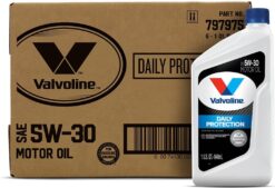 Valvoline Daily Protection SAE 5W-30 Synthetic Blend Motor Oil 1 QT, Case of 6 (Packaging May Vary)