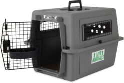 Petmate Sky Kennel, 21 Inch, IATA Compliant Dog Crate for Pets up-to-15 pounds, Made in USA