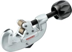 RIDGID 32940 #30 Screw Feed Tubing Cutter, 1-inch to 3-1/8-inch Conduit Cutter