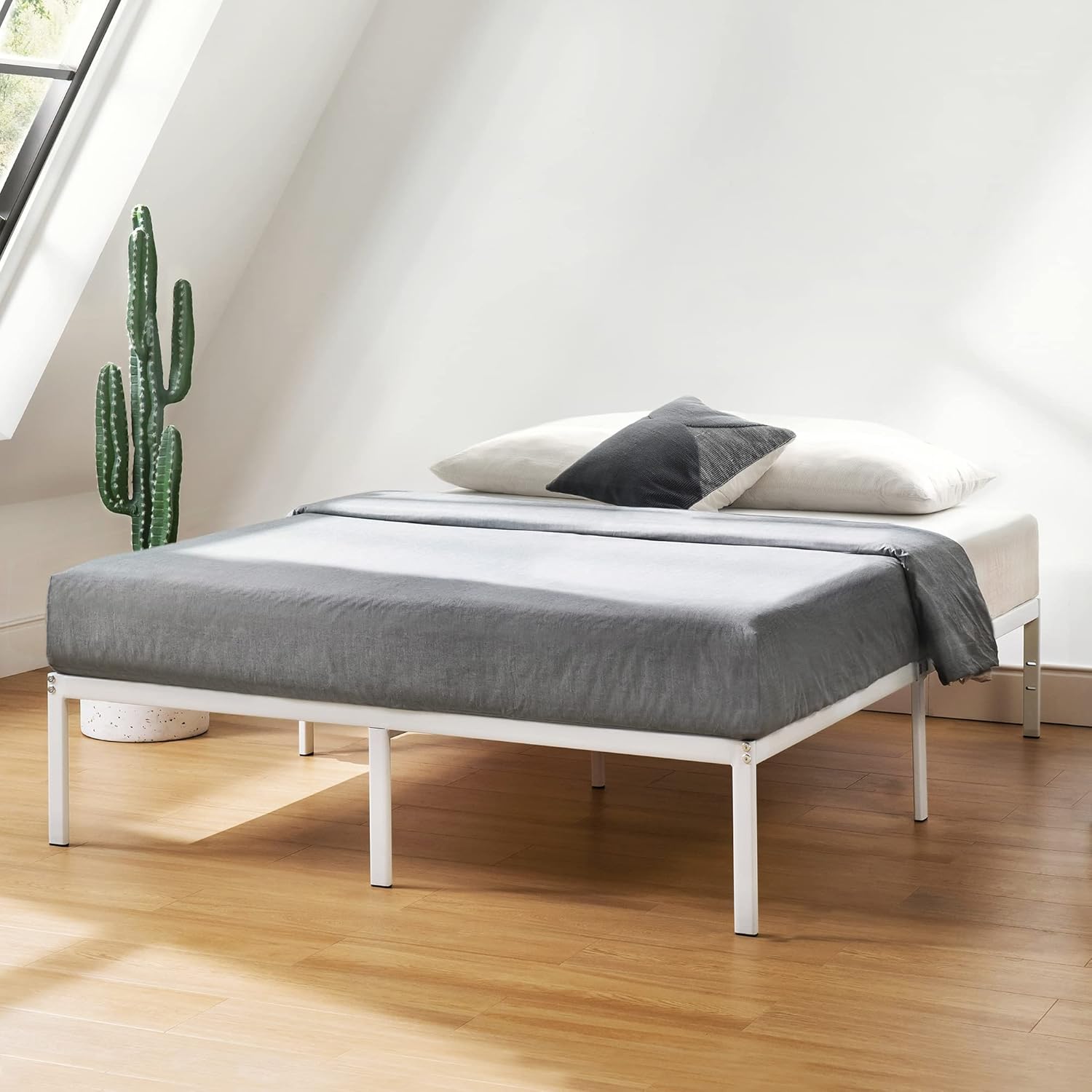 Best Price Mattress 14 Inch Metal Platform Bed Frame, Heavy Duty Steel Slats, White, Full (SPSC-14WH-F) Best Price Mattress 14 Inch Metal Platform Bed Frame, Heavy Duty Steel Slats, White, Full (SPSC-14WH-F)