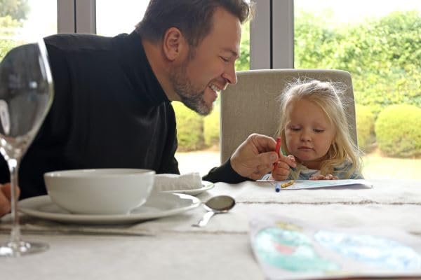 CrayonKing 1,000 Sets of 2-Packs in Cello (2,000 total bulk Crayons) Restaurants, Party Favors, Birthdays, School Teachers & Kids Coloring Non-Toxic Crayons5