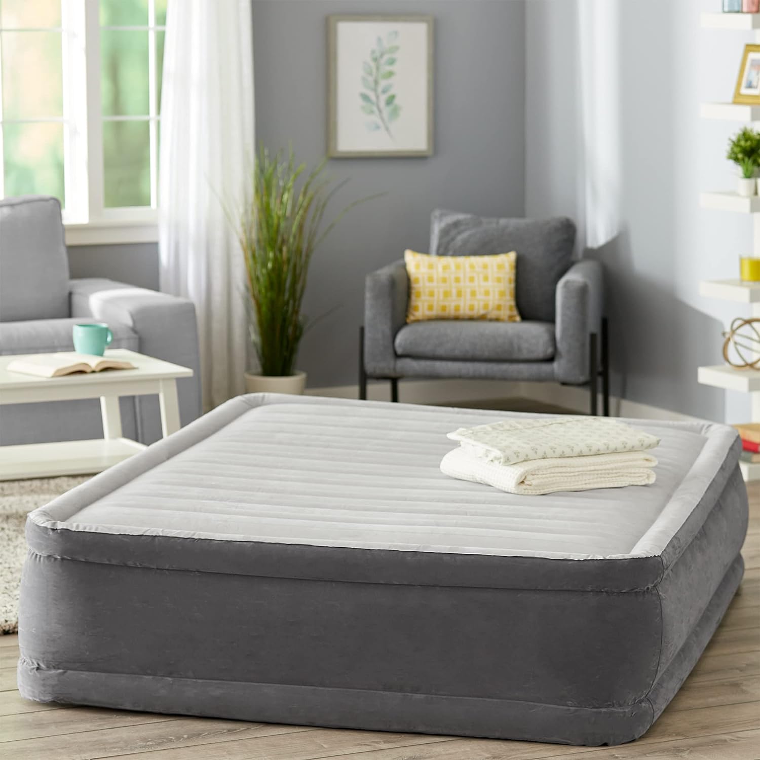 Intex Comfort Dura-Beam Airbed Internal Electric Pump Bed Height Elevated, Queen (600 Lbs), Elevated (18), (2020 Model)6y