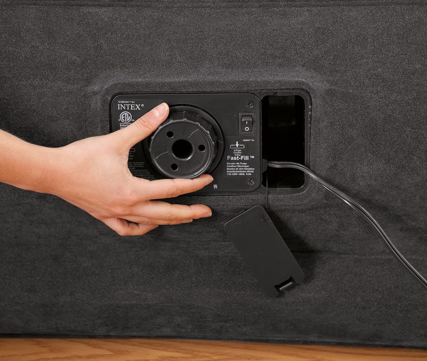 Intex Comfort Plush Elevated Dura-Beam Airbed with Built-in Electric Pump15