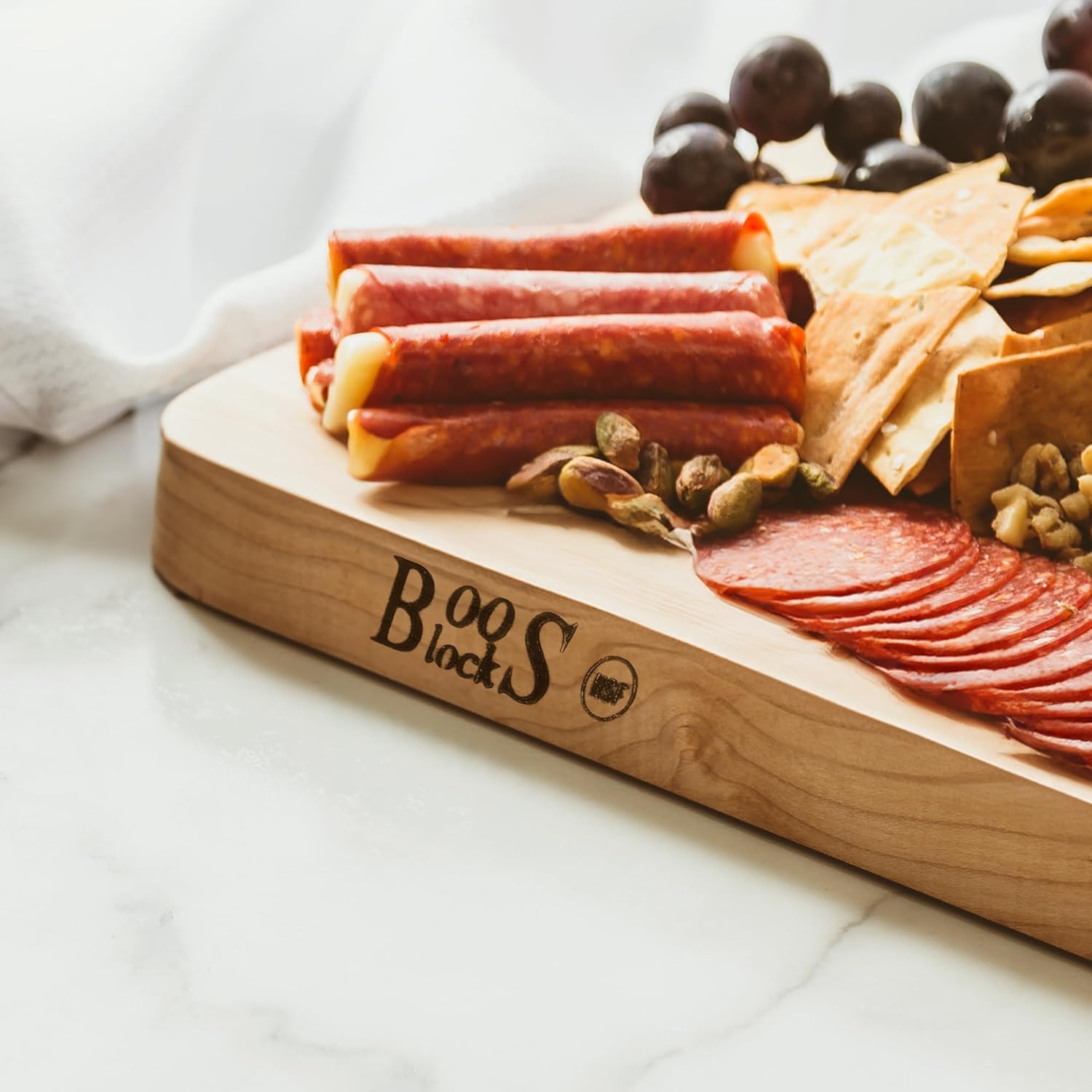 John Boos Boos Block Chop-N-Slice Series Reversible Wood Cutting Board with Eased Corners, 1.25-Inch Thickness, 18 x 12 x 1 1 4, Maple01