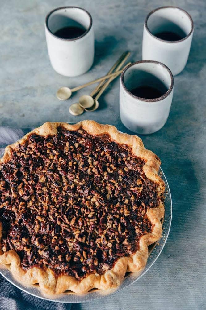 KitchenDance 9 Inch Heavy Duty Aluminum Pie Tins - Oven and Freezer Safe Disposable Pie Pans - Ideal for Restaurants and Bakeries - Reusable and 100% Recyclable Gauge Aluminum - 409 (50, Silver)-=