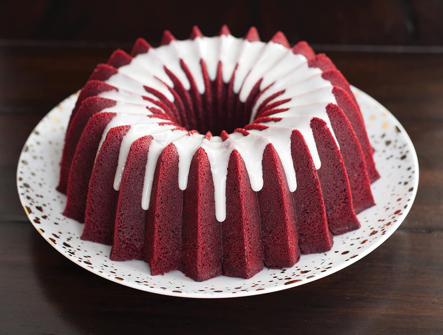 Nordic Ware Brilliance Bundt Pan Gold0