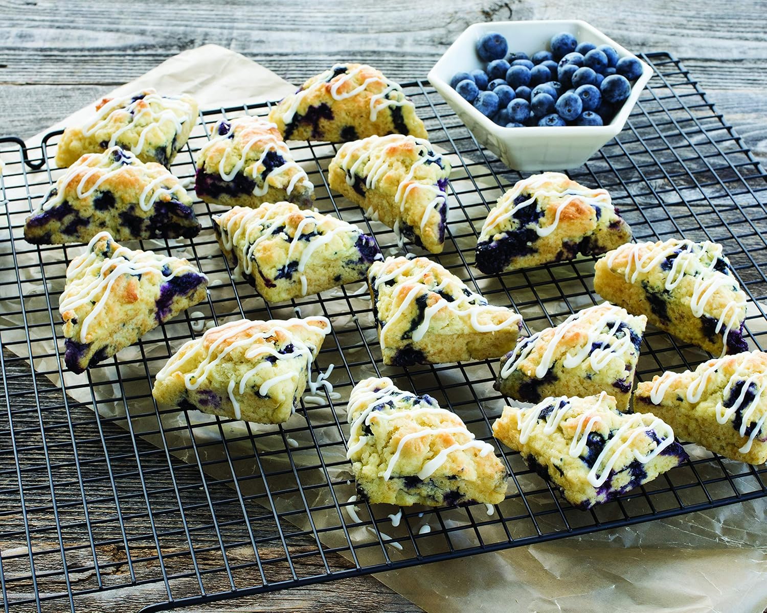 Nordic Ware Procast, Mini Scone, Graphite1