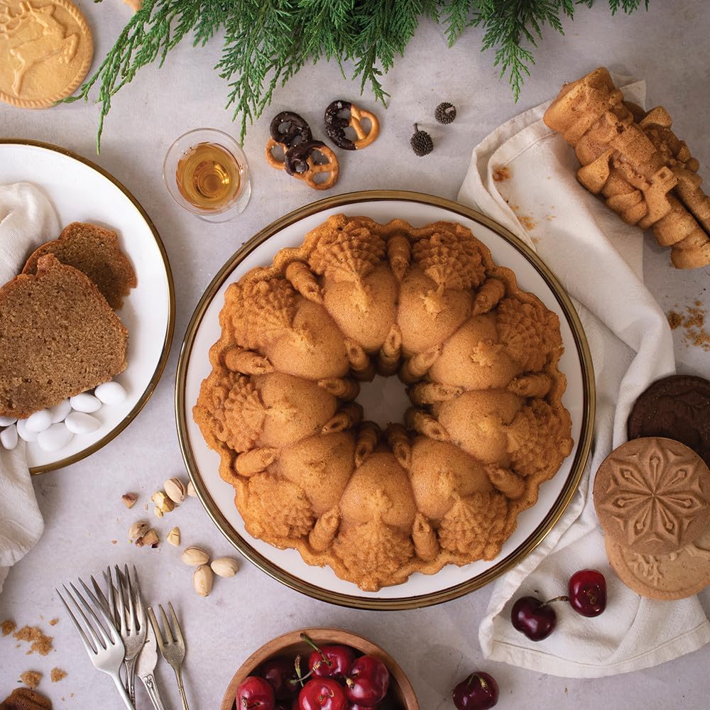 Nordic Ware Verry Merry Bundt1