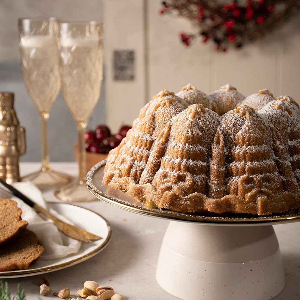 Nordic Ware Verry Merry Bundt3