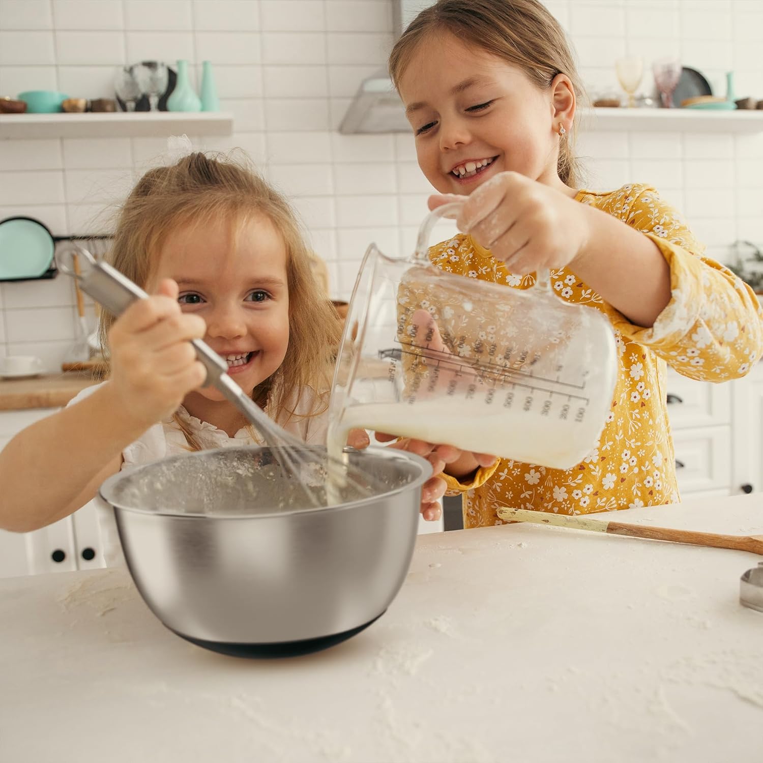 Stainless Steel Mixing Bowls with Airtight Lids Set of 5, Nesting Mixing Bowls for Kitchen, Black, Dishwasher Safe, Non-Slip, Multi-Purpose for Cooking, Baking, Prepping & Food Storage0