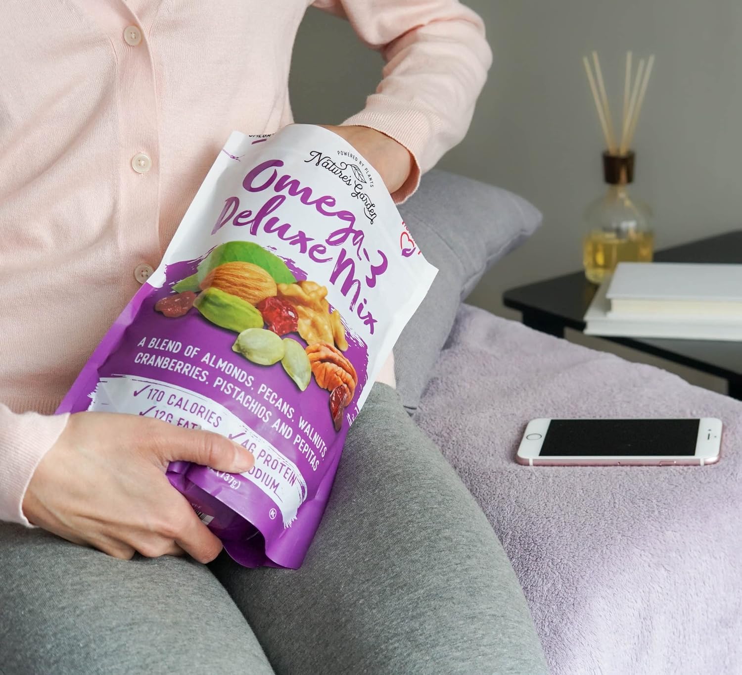 Nature's Garden Omega-3 Deluxe Mix - Power Up Omega Deluxe Trail Mix, Heart Healthy, Gluten Free, Antioxidant Rich, Cholesterol Free, Sodium Free, No Artificial Ingredients – 26 Oz Bag (Pack of 4)6