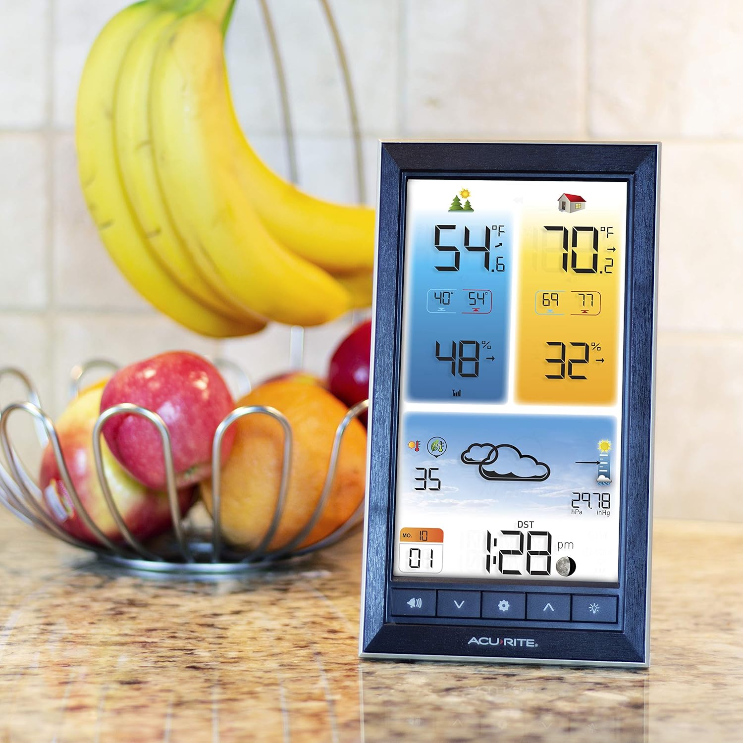 AcuRite Home Weather Station with Vertical Full-Color Display, Wireless Outdoor Thermometer for Indoor Outdoor Temperature and Humidity (01201M)7