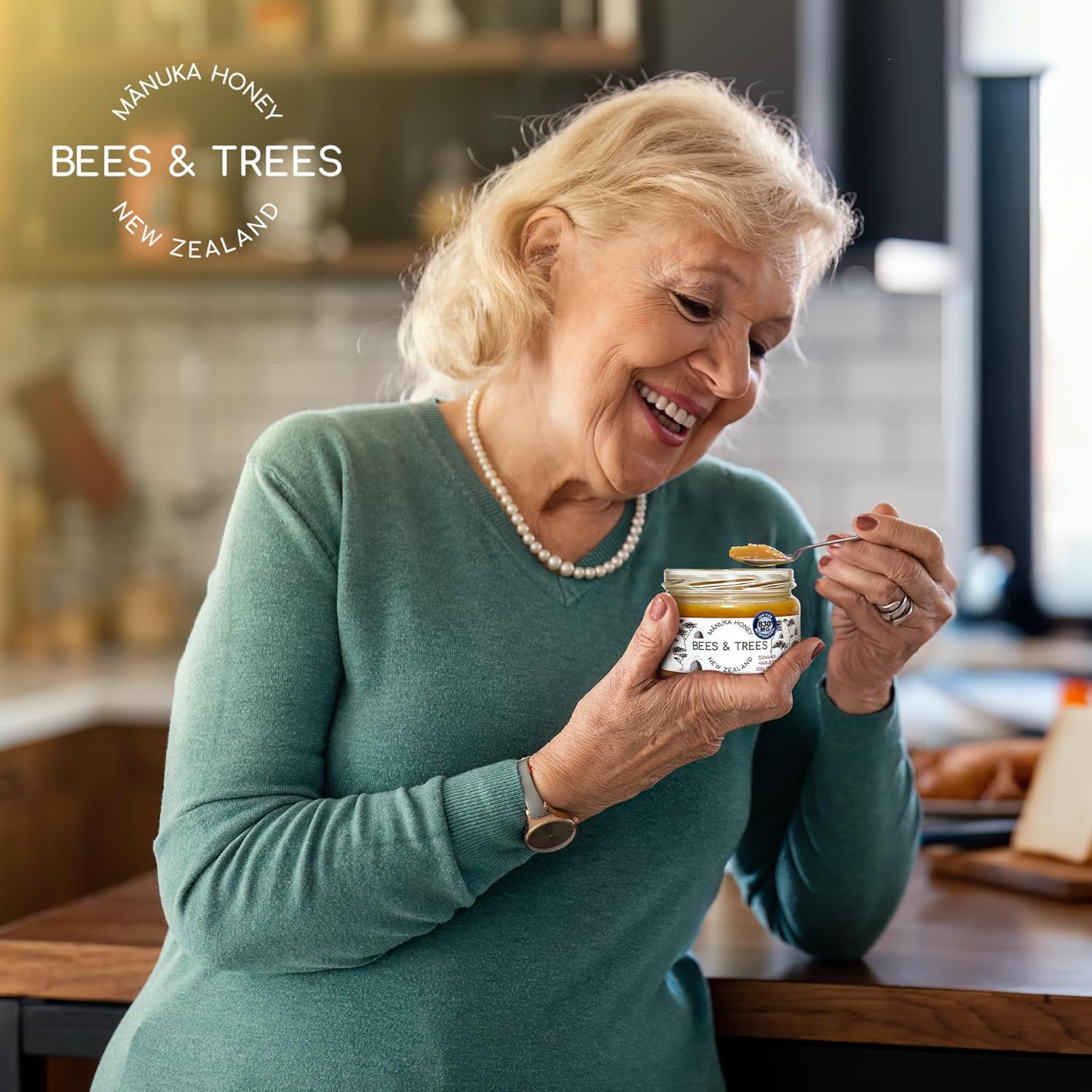Bees & Trees Manuka Honey 830+ MGO – New Zealand Pure Monofloral, Raw, Bioactive – Unpasteurized Superfood for Wellness – Bioactive, Nutrient-Packed for Immunity & Vitality - 380g (13.4oz) Glass Jar1