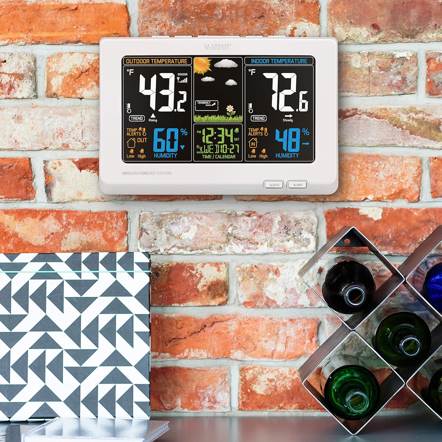 La Crosse Technology Wireless Atomic Digital Color Forecast Station with Alerts, White (308-1414W)0