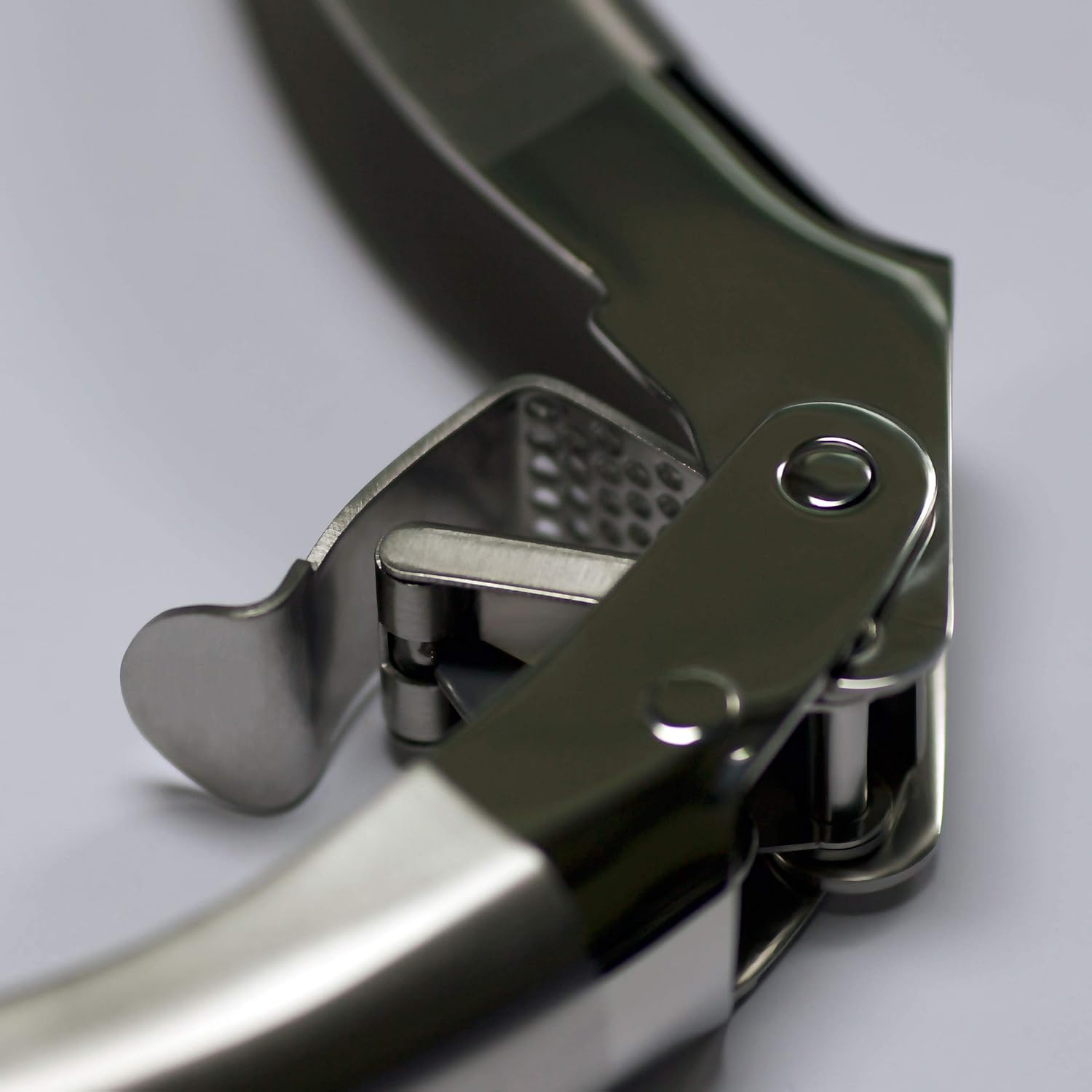 MANNKITCHEN Stainless Steel Garlic Press, Heavy Duty Professional Grade Double Lever-Assisted Garlic Mincer with High Capacity Reservoir - Easy to Clean and Rust Free Garlic Crusher76