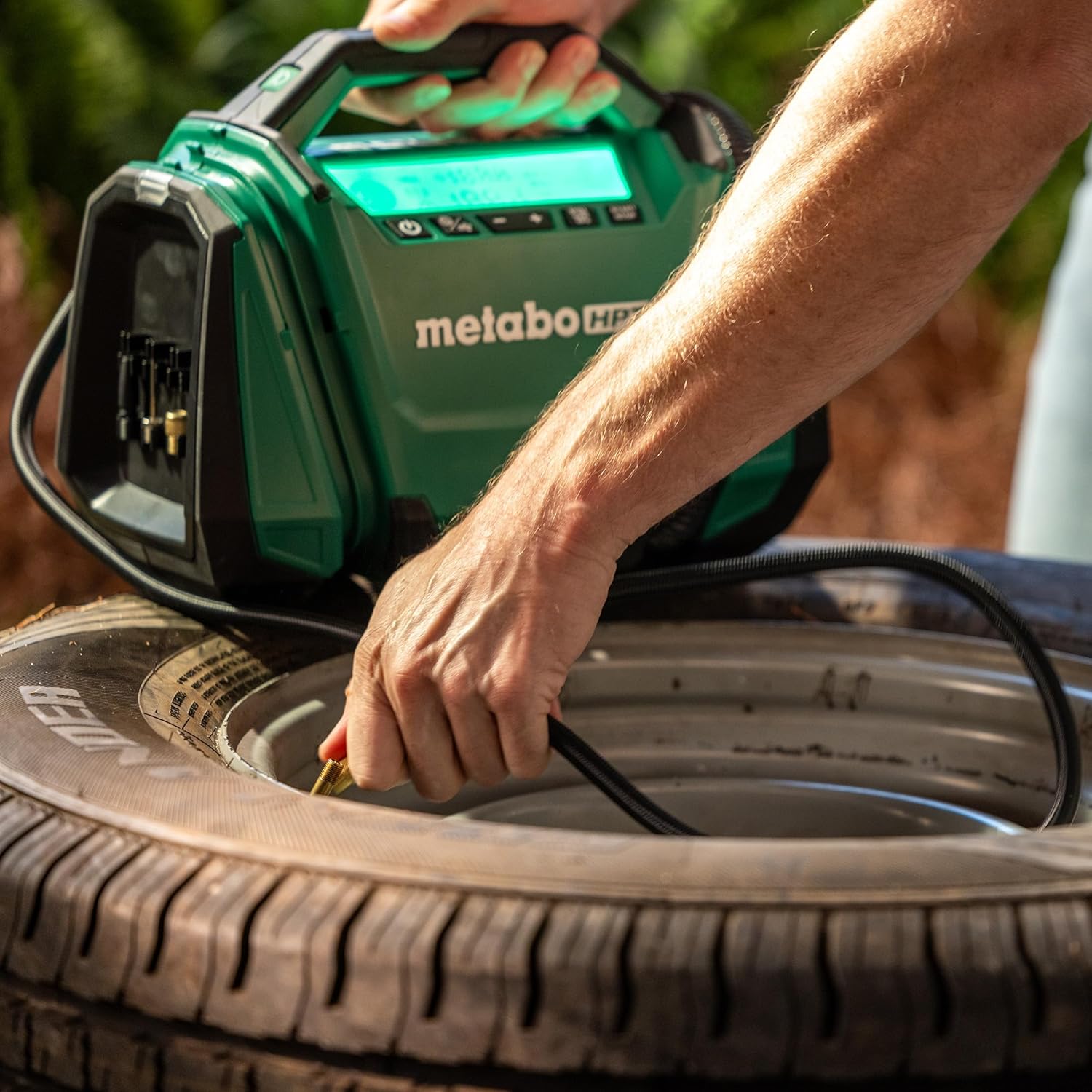 Metabo HPT 18V MultiVolt™ Cordless Dual Function Inflator, Tool Only - No Battery, Portable Air Compressor, UP18DAQ411