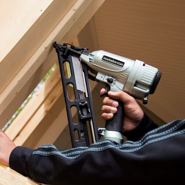 Metabo HPT 2-1 2-in 15-Gauge Pneumatic Angled Finish Nailer0_11zon