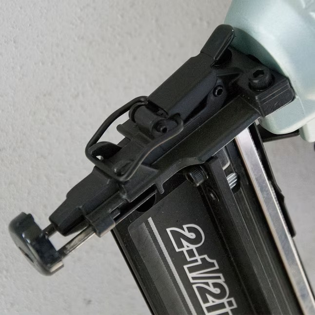 Metabo HPT 2-1 2-in 15-Gauge Pneumatic Angled Finish Nailer7_11zon