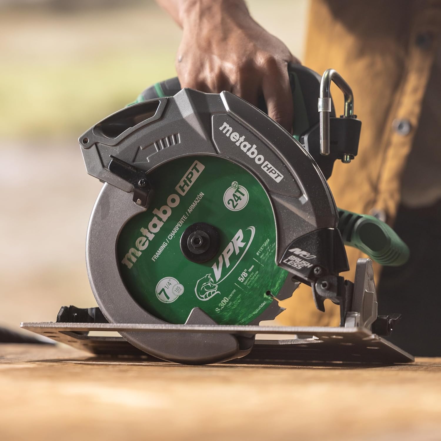 Metabo HPT 36V MultiVolt™ Circular Saw, 7-1 4-Inch, Torque Boost Technology, Tool Body Only, Optional AC Adapter Available, C3607DBQ4-