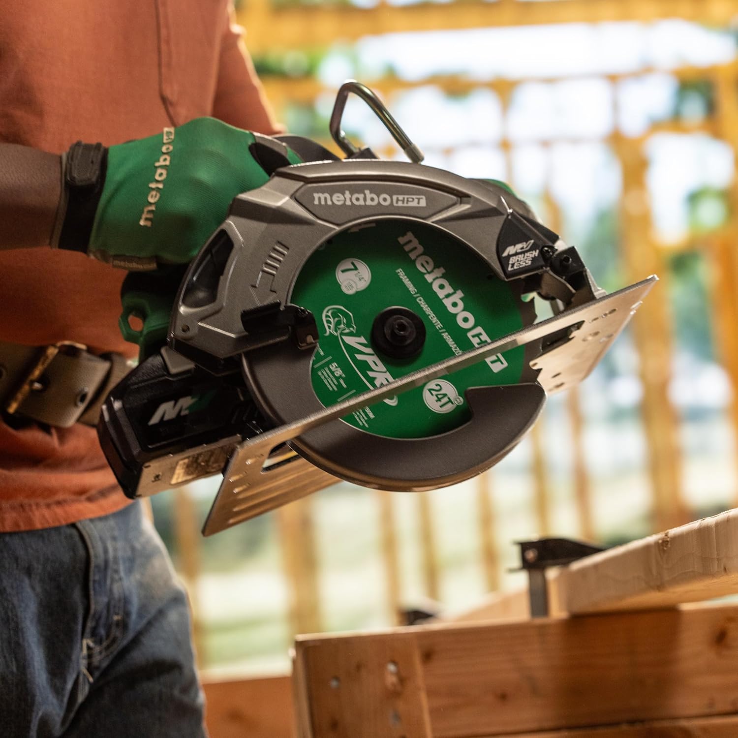 Metabo HPT 36V MultiVolt™ Circular Saw, 7-1 4-Inch, Torque Boost Technology, Tool Body Only, Optional AC Adapter Available, C3607DBQ43