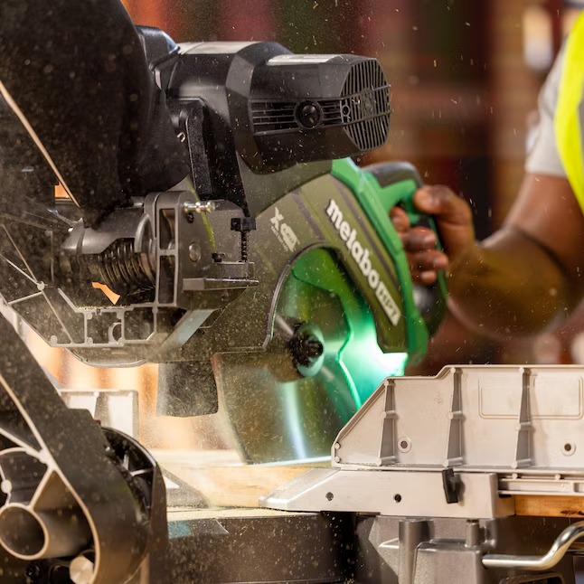 Metabo HPT C12RSH3 12-in 15-Amp Dual Bevel Sliding Compound Corded Miter Saw12_11zon
