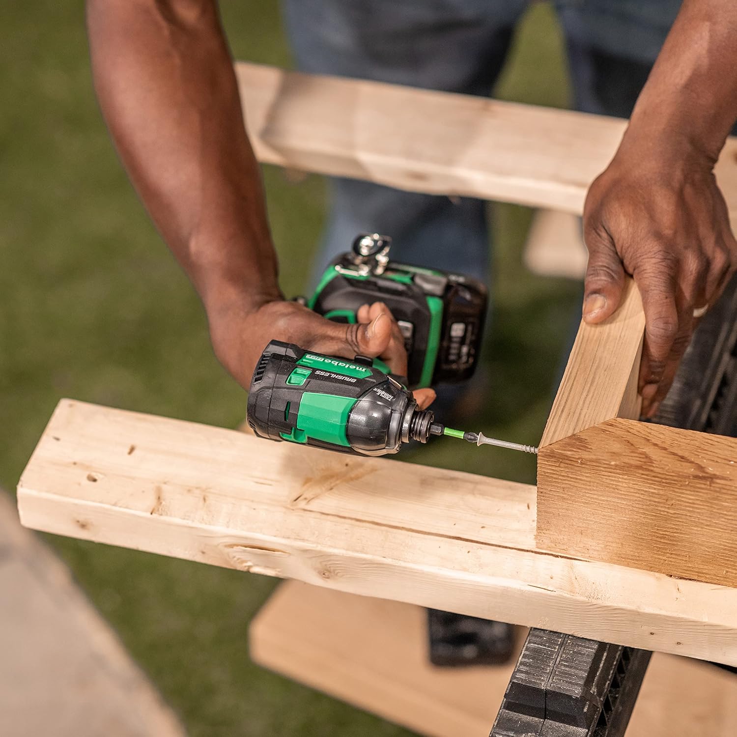 Metabo HPT Pneumatic Roofing Nailer + 18V Impact Driver Pro Bundle Kit, 1-3 4-Inch Coil Roofing Nailer with BONUS 18V Triple Hammer Impact Driver Kit, KNV45AB29