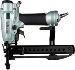 Metabo HPT Pro Finish Stapler, Pneumatic, 18 Gauge, 1/4-Inch Narrow Crown Staples, 1/2-Inch up to 1-1/2-Inch Staple Length, All-Metal Key Component Construction, Air Duster, Belt Hook (N3804A5)