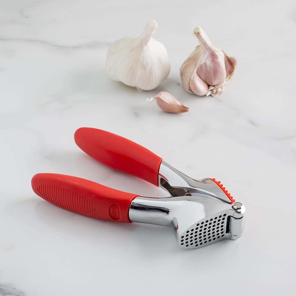 Trudeau Maison Garlic Press - Red1