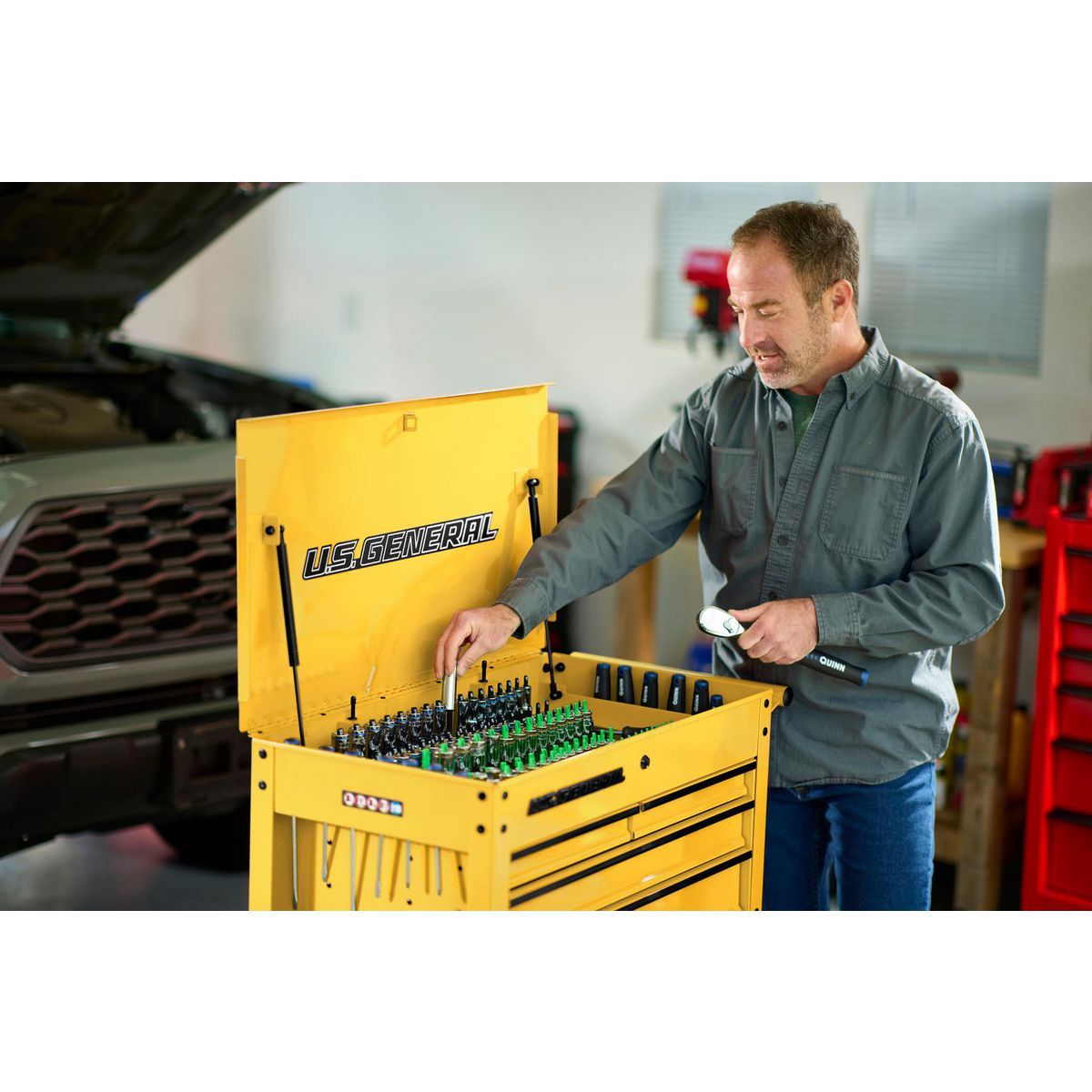 U.S. GENERAL 30 in. 4-Drawer Tech Cart, Yellow1