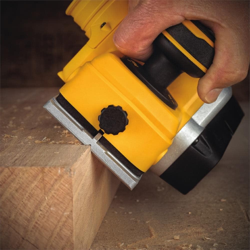 DEWALT 20V MAX Planer, 30,000 Cuts Per Minute, 2 mm Cut Depth, Brushless Motor, Bare Tool Only (DCP580B)Y7