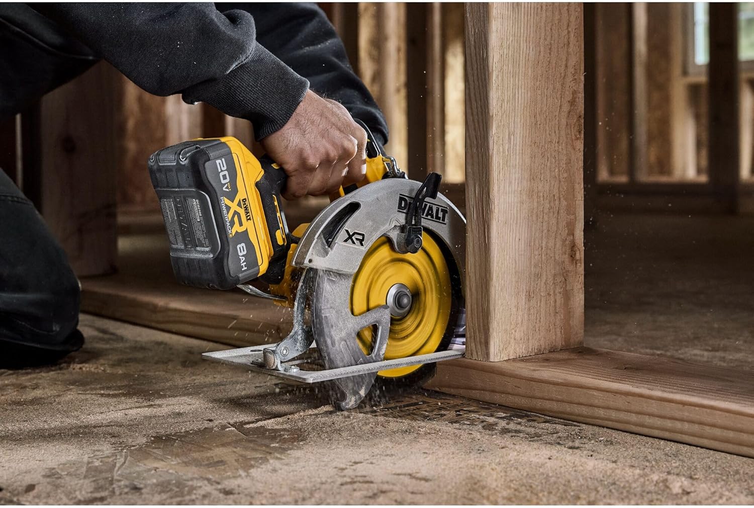 DEWALT 20V MAX XR Brushless Cordless 7-1 4 in. Circular Saw (Tool Only) (DCS590B)7