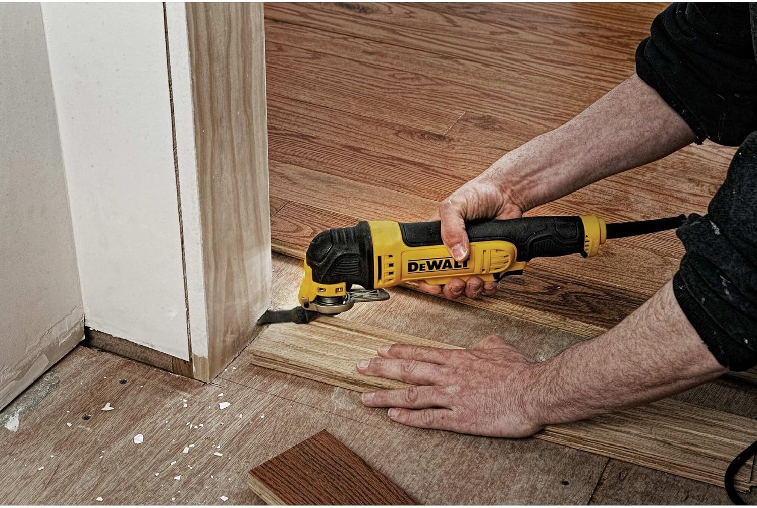DEWALT DWE315SK Oscillating Multi-Tool Kit, Yellow-