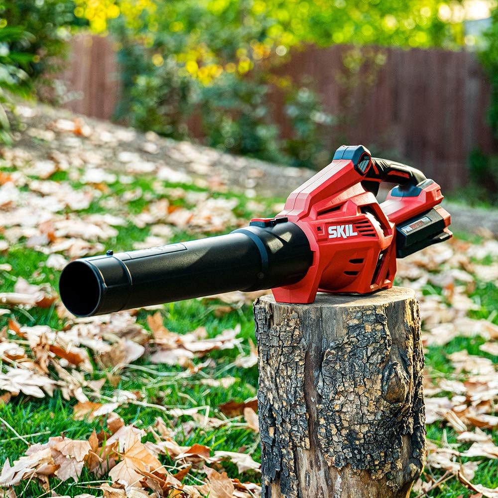 SKIL PWR CORE 40 Brushless 40V 530 CFM Cordless Leaf Blower Kit, Variable Speed with Power Boost, Includes 2.5Ah Battery and Auto PWR Jump Charger- BL4713C-113