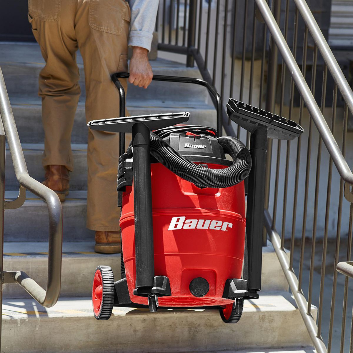 BAUER 16 Gallon Wet Dry Vacuum with Cart12