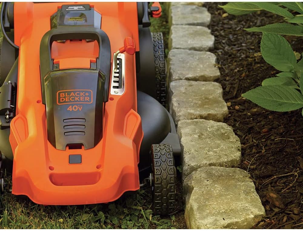 BLACK+DECKER CM2043C Cordless Mower, 209