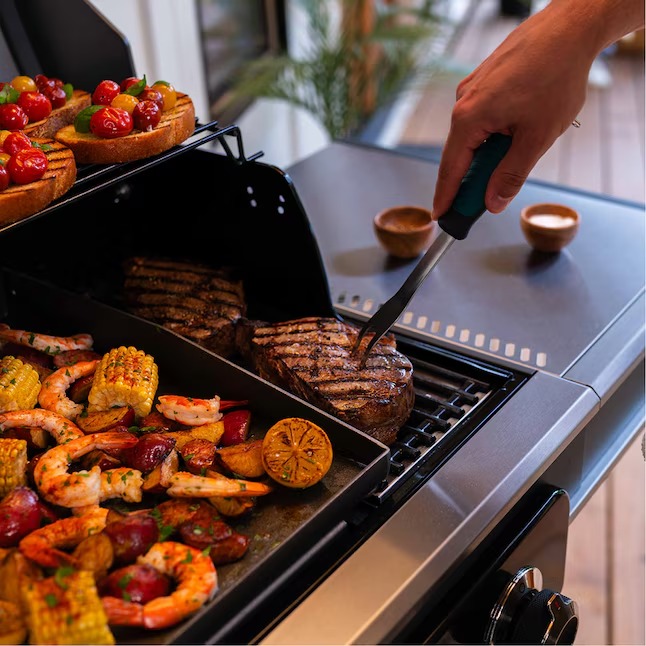 Charbroil 463364824 Commercial Series Grill and Griddle Combo Stainless Steel 3-Burner Infrared Liquid Propane and Natural Gas Grill134_11zon