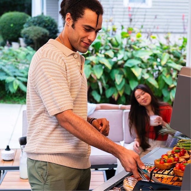 Charbroil 463364824 Commercial Series Grill and Griddle Combo Stainless Steel 3-Burner Infrared Liquid Propane and Natural Gas Grill14_11zon