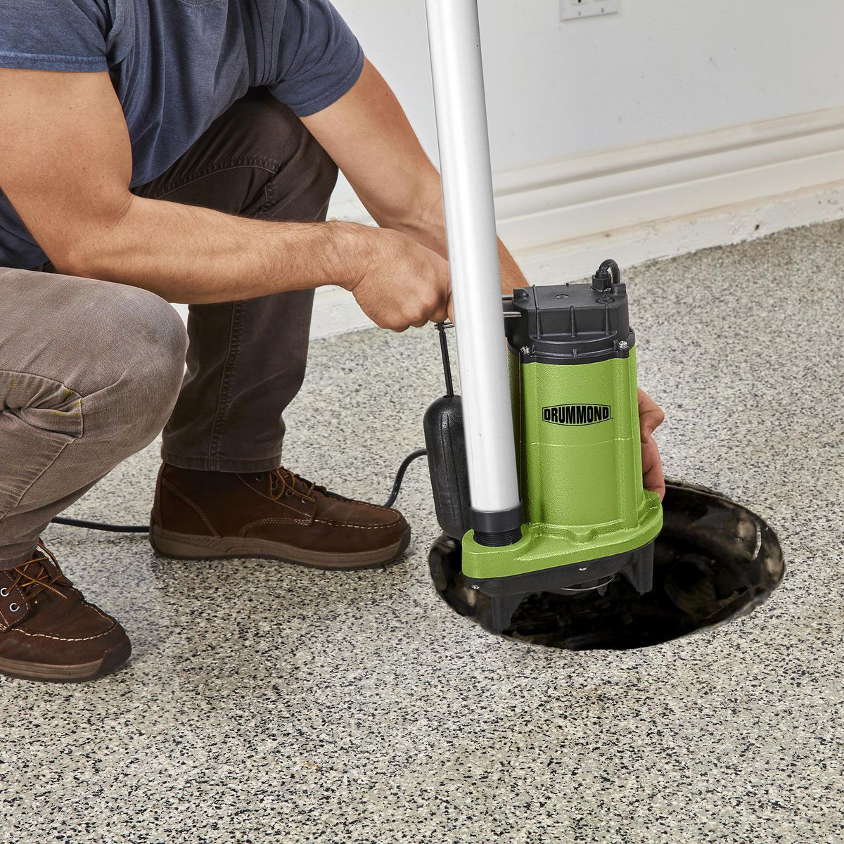 DRUMMOND 3 4 HP Submersible Sump-Effluent Pump with Heavy Duty Snap Action Float Switch 5400 GPH45