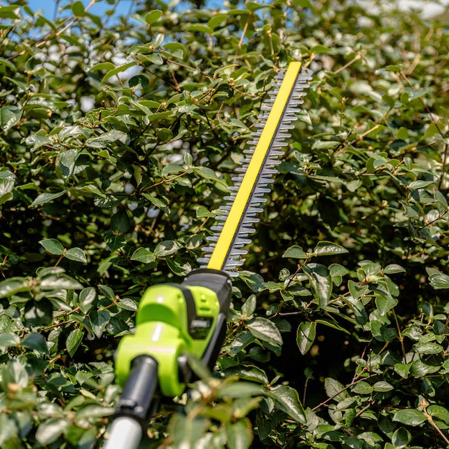 Earthwise LPHT12022 20-volt 20-in Battery Hedge Trimmer 2 Ah (Battery and Charger Included)12_11zon