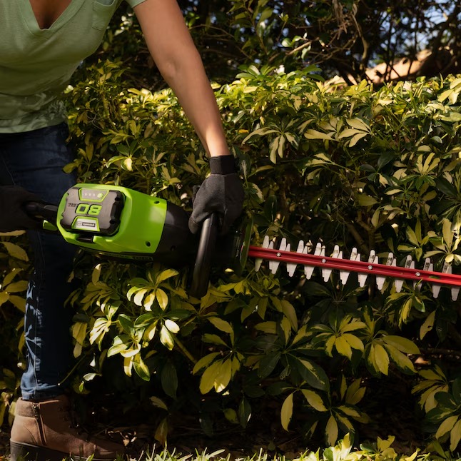 Greenworks HT80L212 80-volt Max 26-in Battery Hedge Trimmer 2 Ah (Battery and Charger Included)1_11zon